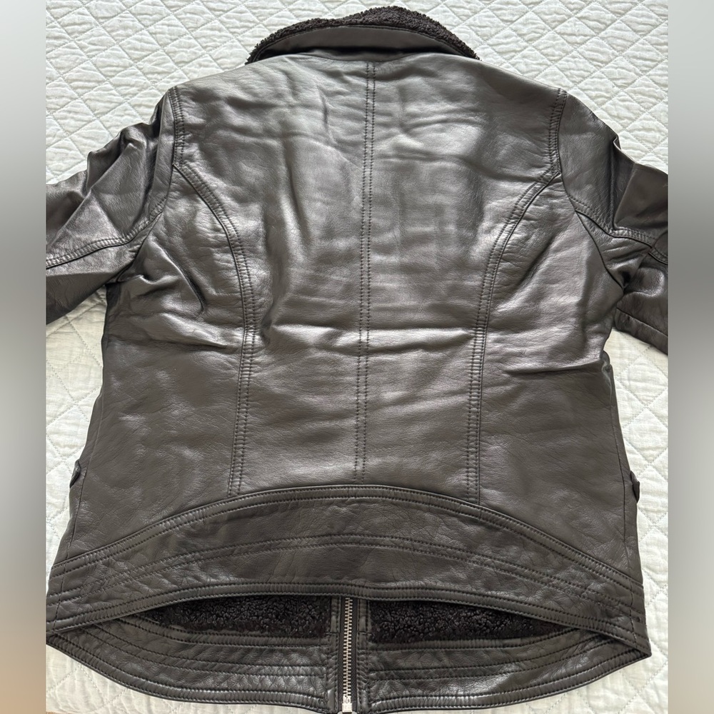 Jacket - Picture 4 of 4